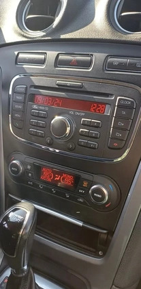 Ford Mondeo cena 26000 przebieg: 150000, rok produkcji 2012 z Warszawa małe 232